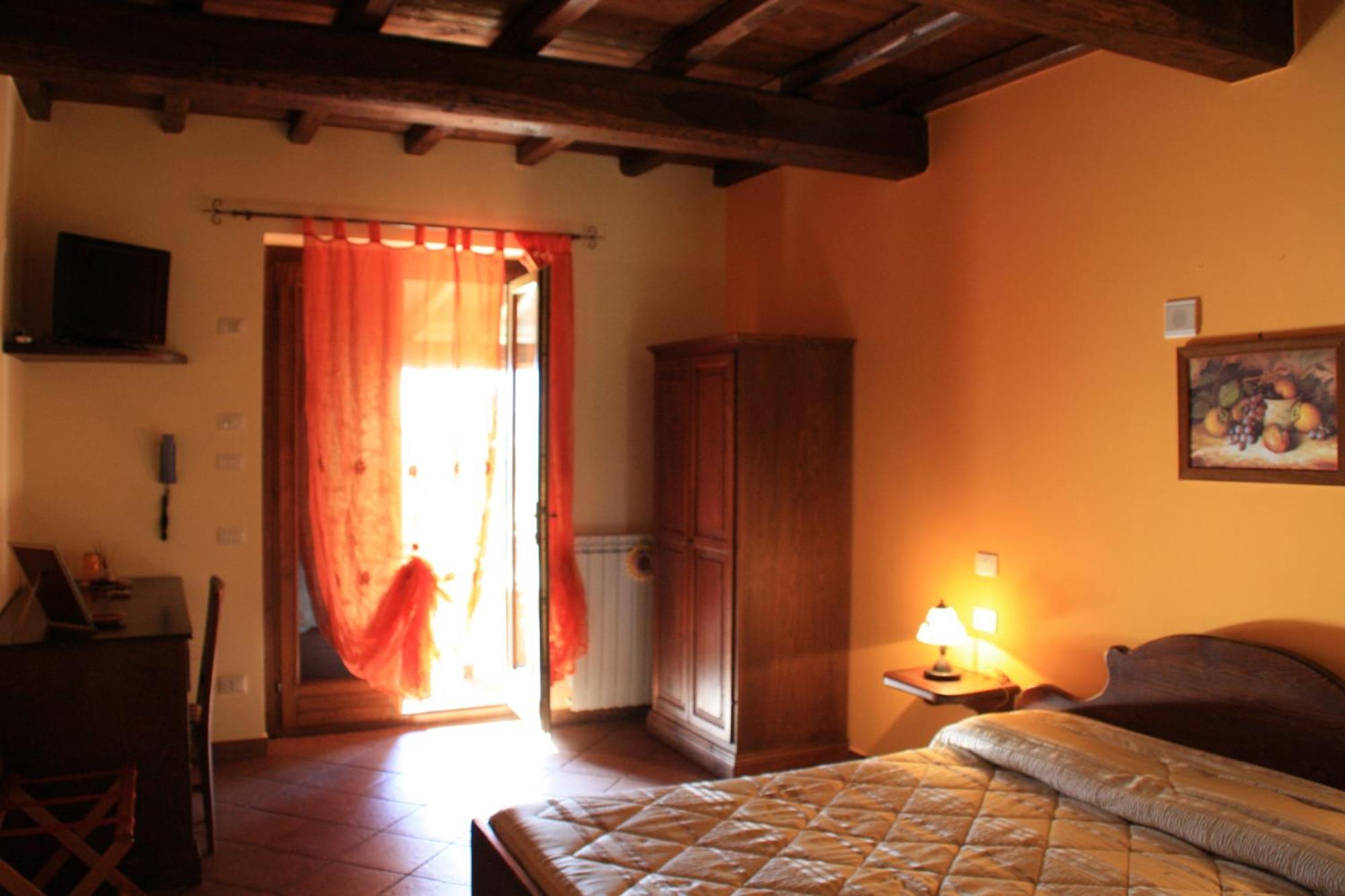 Casale Poggio Nebbia Villa Tarquinia Ruang foto